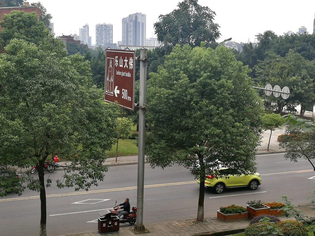 Peace Inn The Leshan Giant Buddha Branch Exteriér fotografie